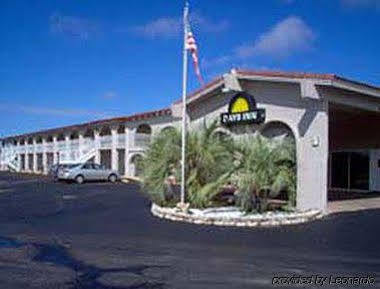 Days Inn By Wyndham San Antonio Lytle Exterior foto